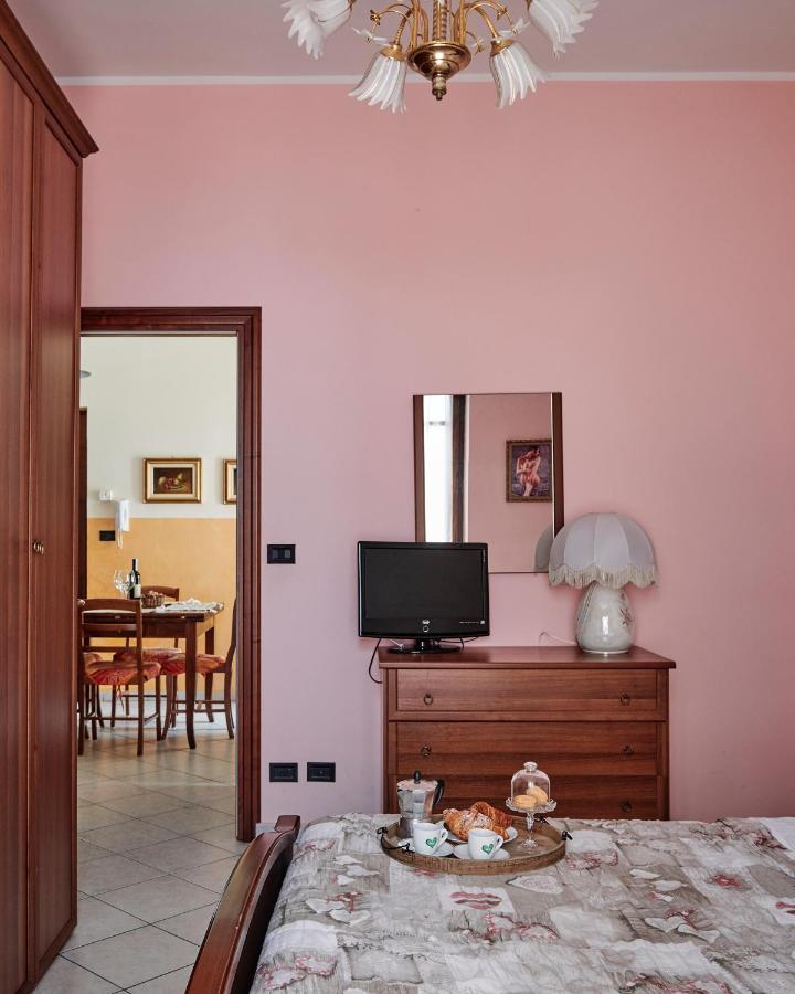Terrazza Di Alfieri - Alloggio Con Terrazza Privata Nel Centro Di Asti Zewnętrze zdjęcie